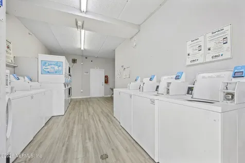 2943 Spring Park Road Jacksonville FL 32207