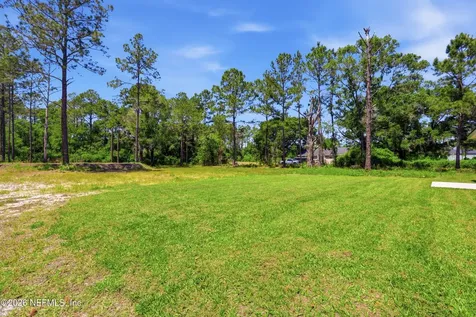10615 Yeager Avenue Hastings FL 32145