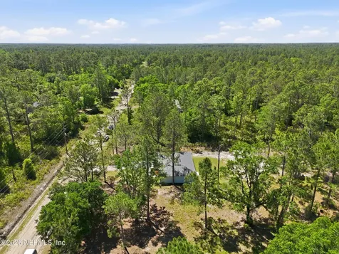 10615 Yeager Avenue Hastings FL 32145