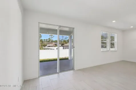 7398 Everett Forest Drive Jacksonville FL 32219