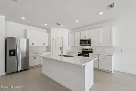 7398 Everett Forest Drive Jacksonville FL 32219