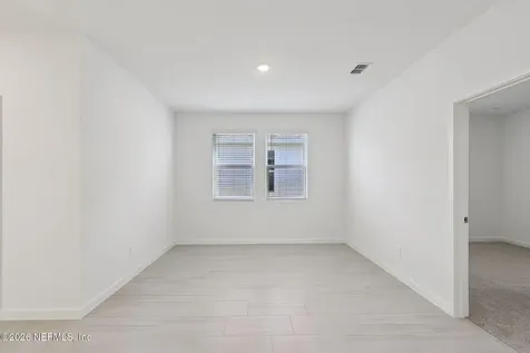 7398 Everett Forest Drive Jacksonville FL 32219