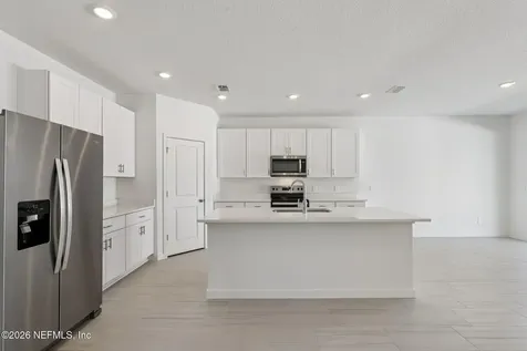 7398 Everett Forest Drive Jacksonville FL 32219