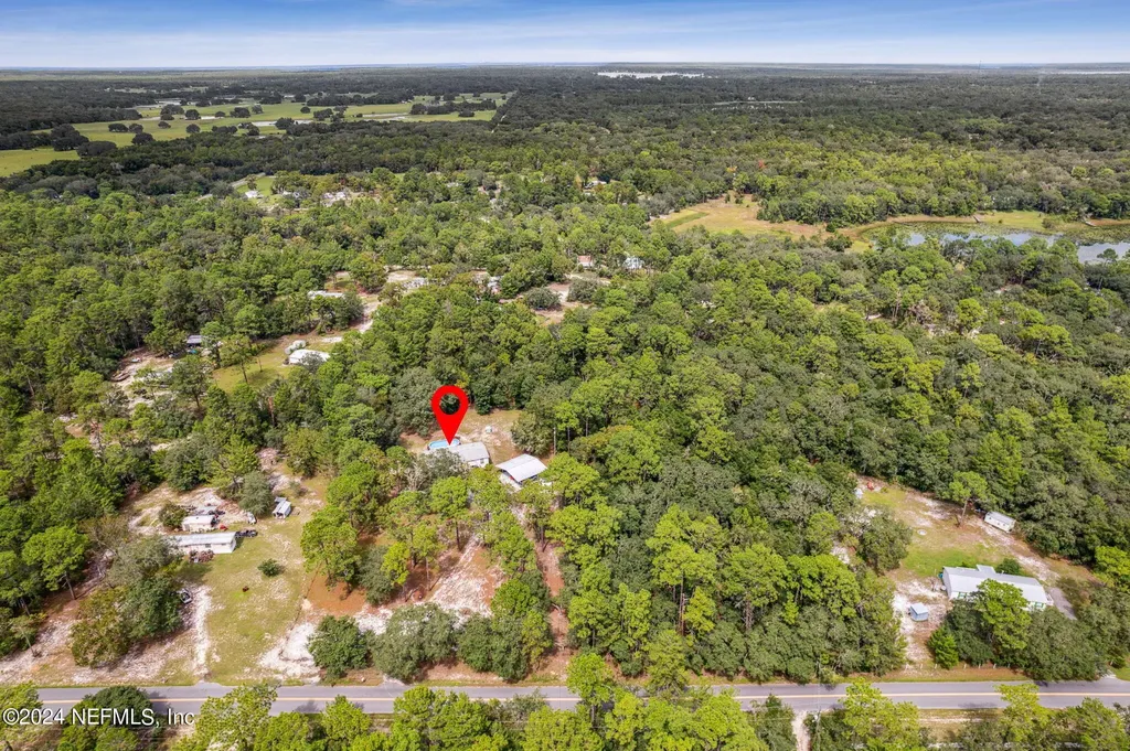 112 Silver Beach Boulevard Pomona Park FL 32181