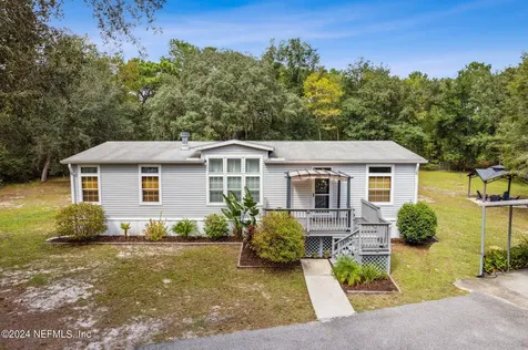 112 Silver Beach Boulevard Pomona Park FL 32181