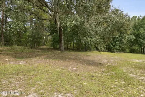 112 Silver Beach Boulevard Pomona Park FL 32181