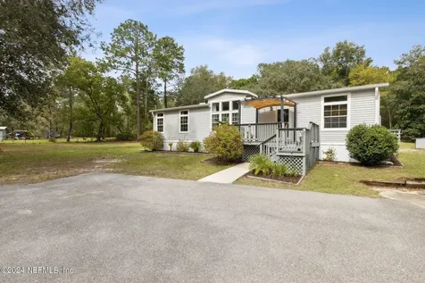 112 Silver Beach Boulevard Pomona Park FL 32181