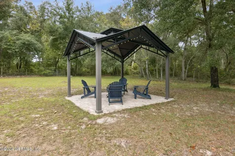 112 Silver Beach Boulevard Pomona Park FL 32181