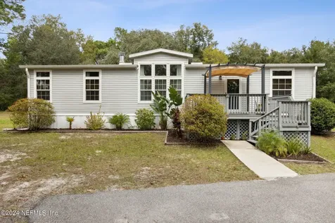 112 Silver Beach Boulevard Pomona Park FL 32181