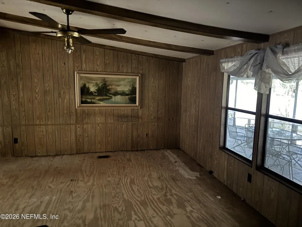 608 Coral Farms Road Florahome FL 32140