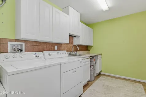 5705 Cedar Park Lane Jacksonville FL 32210