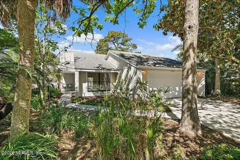 2437 Burgundy Court Ponte Vedra Beach FL 32082
