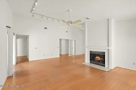 2437 Burgundy Court Ponte Vedra Beach FL 32082
