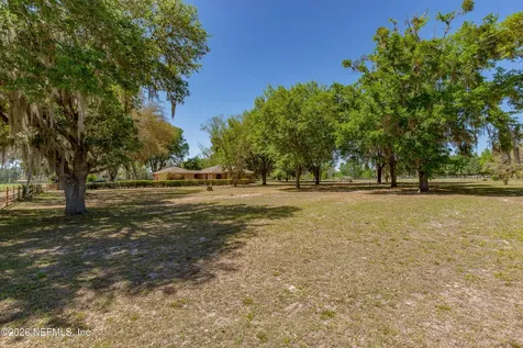289 Chesser Road Hollister FL 32147