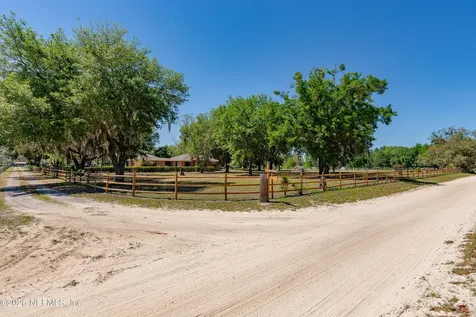 289 Chesser Road Hollister FL 32147