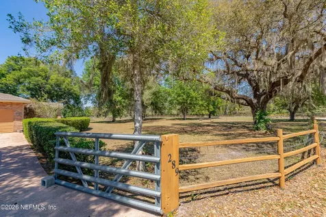 289 Chesser Road Hollister FL 32147