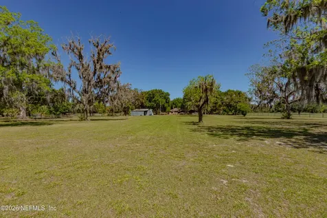 289 Chesser Road Hollister FL 32147
