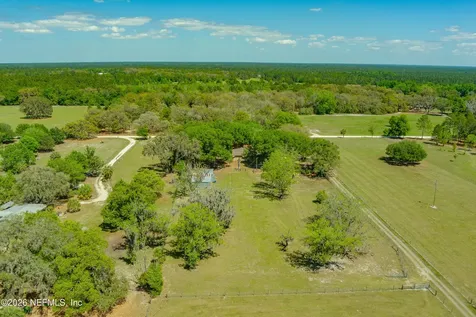 289 Chesser Road Hollister FL 32147