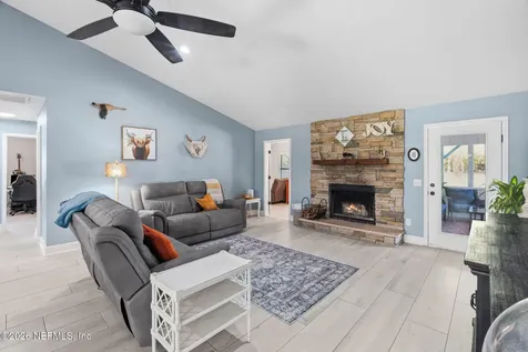 1006 Lake Asbury Drive Green Cove Springs FL 32043