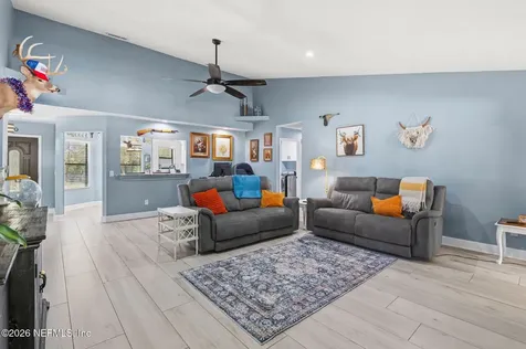 1006 Lake Asbury Drive Green Cove Springs FL 32043