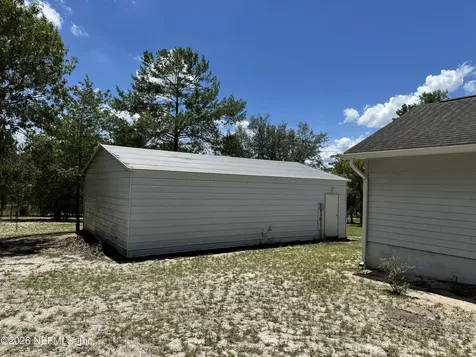 1134 Coral Farms Road Florahome FL 32140