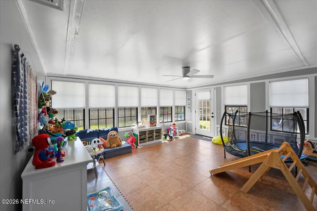 4561 Shaky Leaf Lane N Jacksonville FL 32224