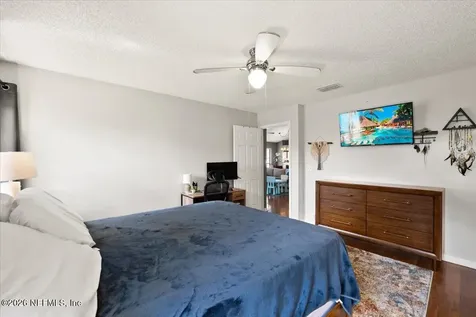 4561 Shaky Leaf Lane N Jacksonville FL 32224