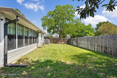 4561 Shaky Leaf Lane N Jacksonville FL 32224