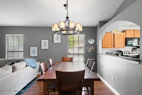 4561 Shaky Leaf Lane N Jacksonville FL 32224