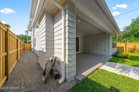 397 Plaza Atlantic Beach FL 32233