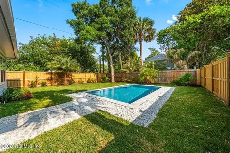 397 Plaza Atlantic Beach FL 32233