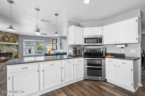 918 17th Street N Jacksonville Beach FL 32250