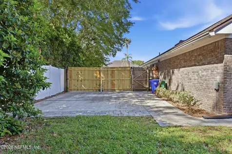621 Lavender Lane St. Johns FL 32259