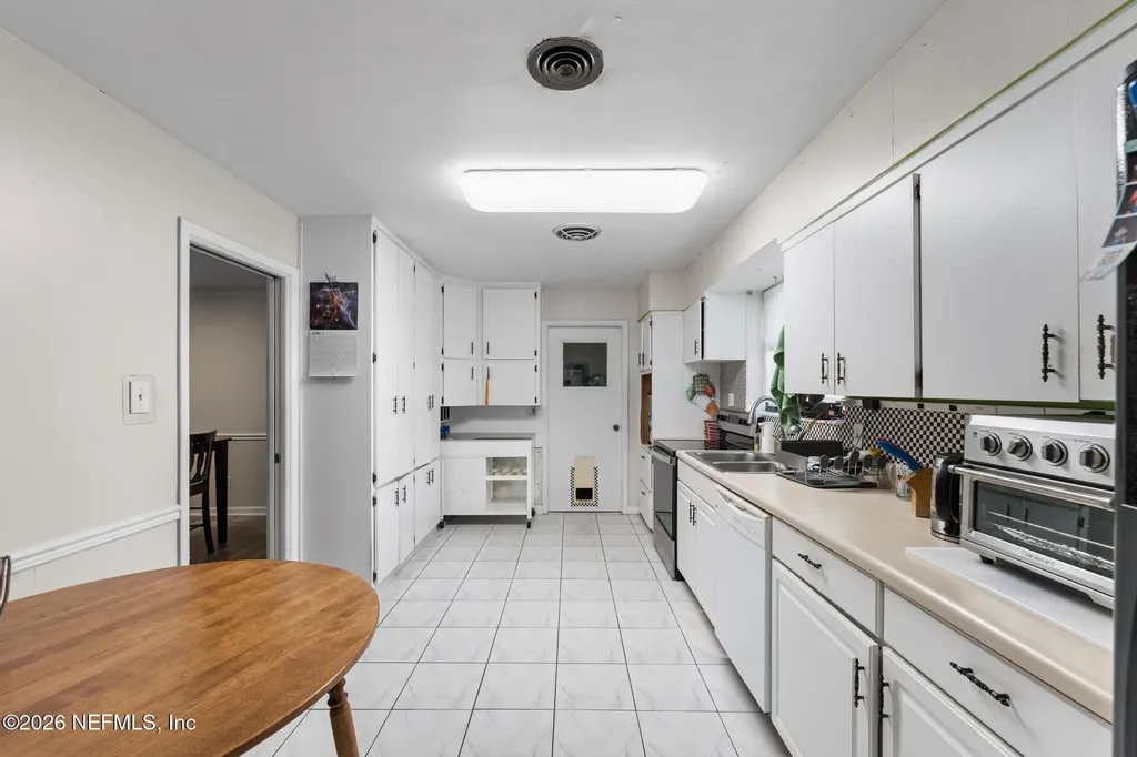 3938 Sierra Madre Drive S Jacksonville FL 32217