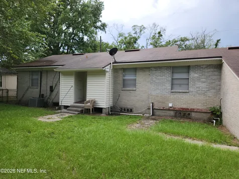 7927 Reid Avenue Jacksonville FL 32208