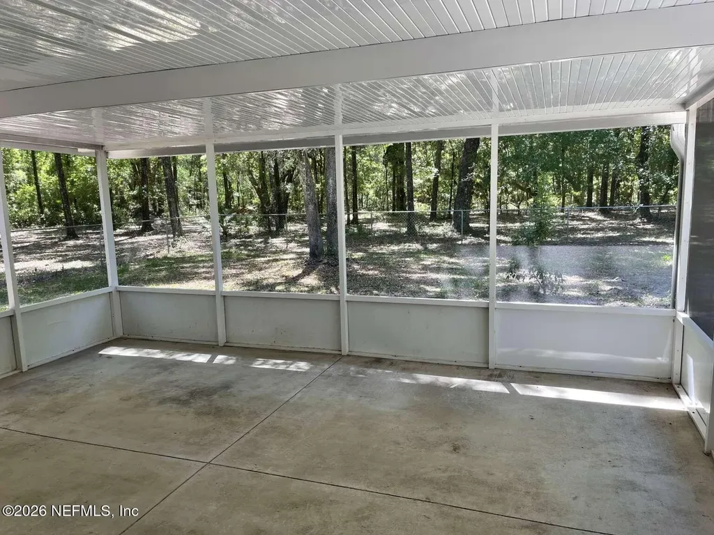 9050 NW 131 Place Chiefland FL 32626