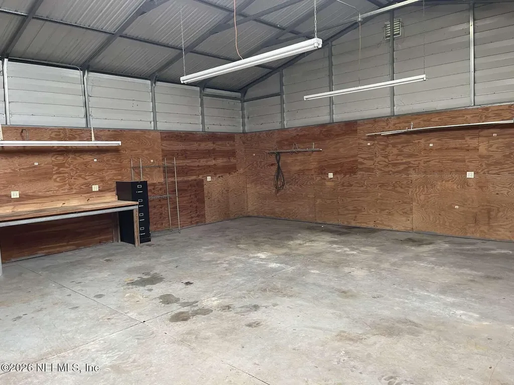 9050 NW 131 Place Chiefland FL 32626