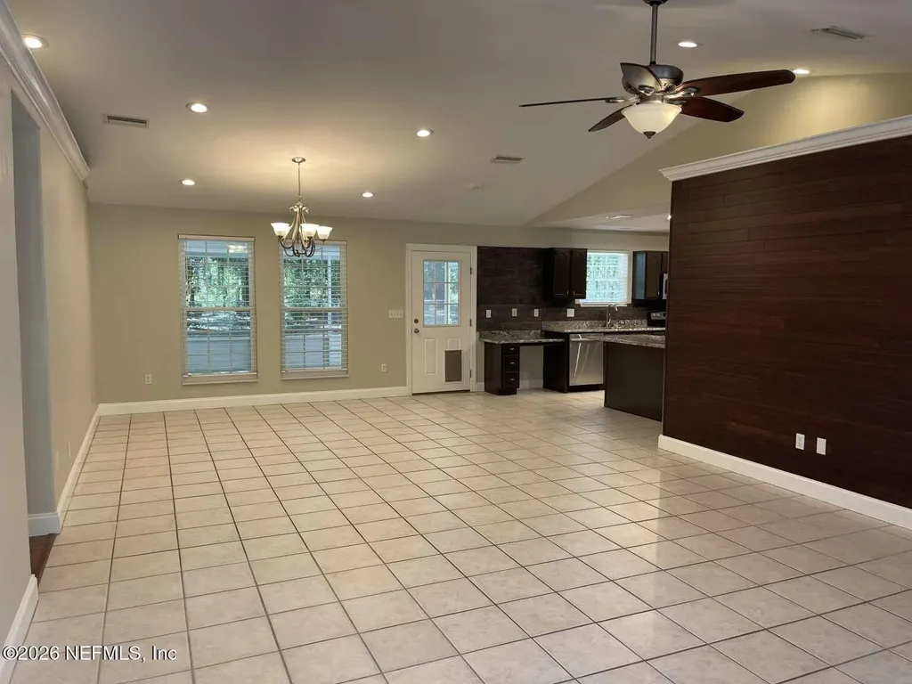 9050 NW 131 Place Chiefland FL 32626
