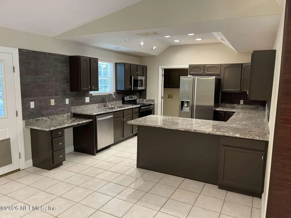 9050 NW 131 Place Chiefland FL 32626