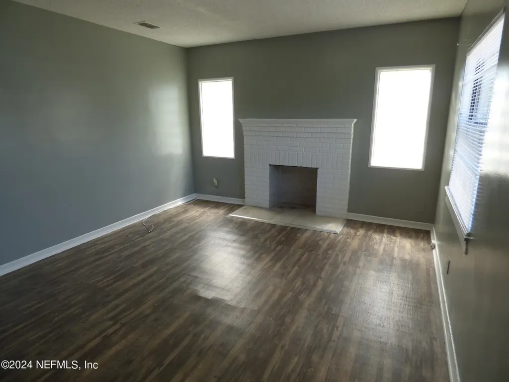 516 E 58th Street Jacksonville FL 32208