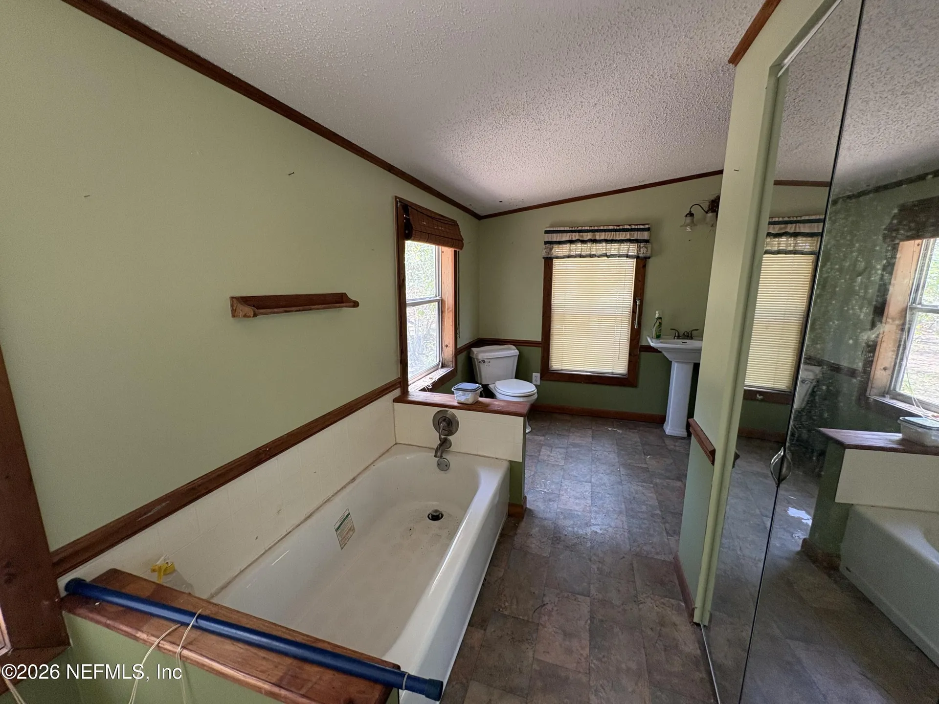 135 & 137 Country Living Lane Melrose FL 32666
