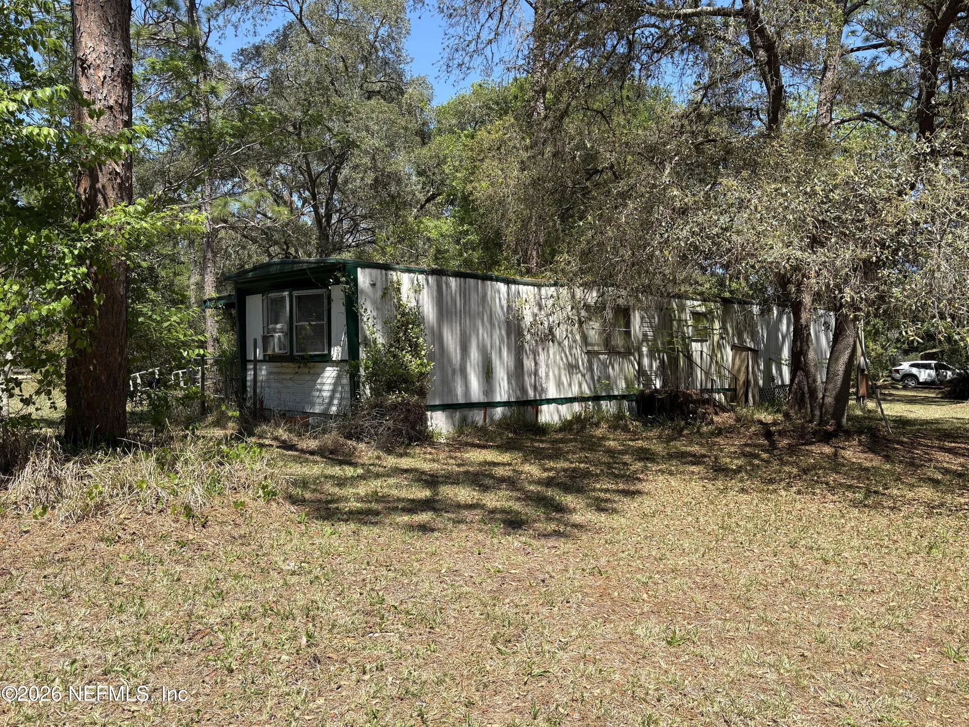 135 & 137 Country Living Lane Melrose FL 32666