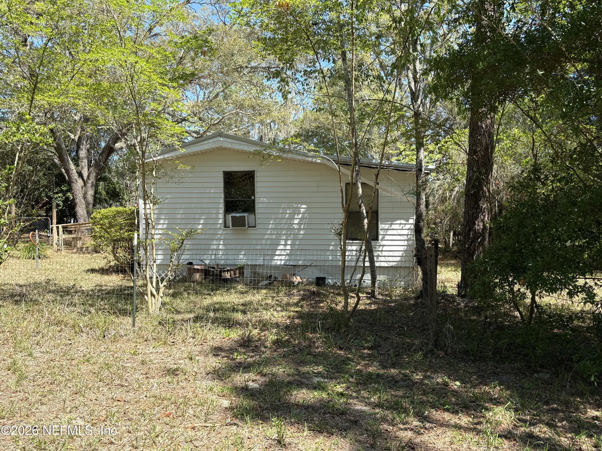 135 & 137 Country Living Lane Melrose FL 32666