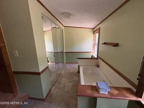 135 & 137 Country Living Lane Melrose FL 32666
