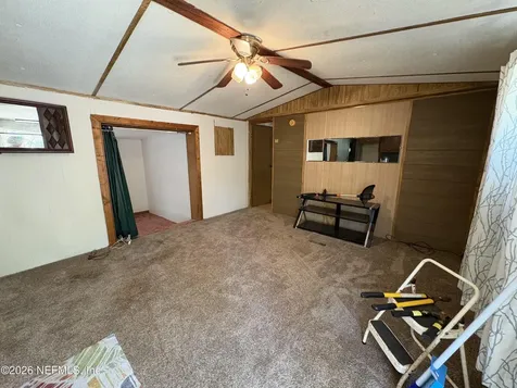 135 & 137 Country Living Lane Melrose FL 32666