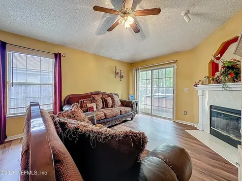 7535 Ginger Tea Trail W Jacksonville FL 32244