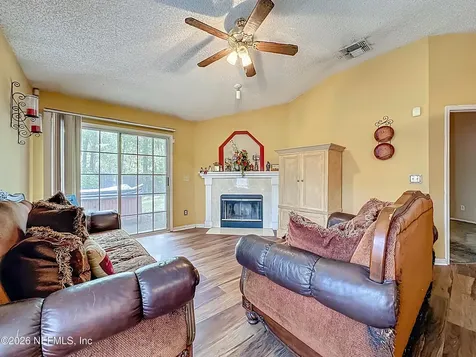 7535 Ginger Tea Trail W Jacksonville FL 32244