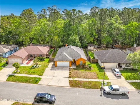 7535 Ginger Tea Trail W Jacksonville FL 32244