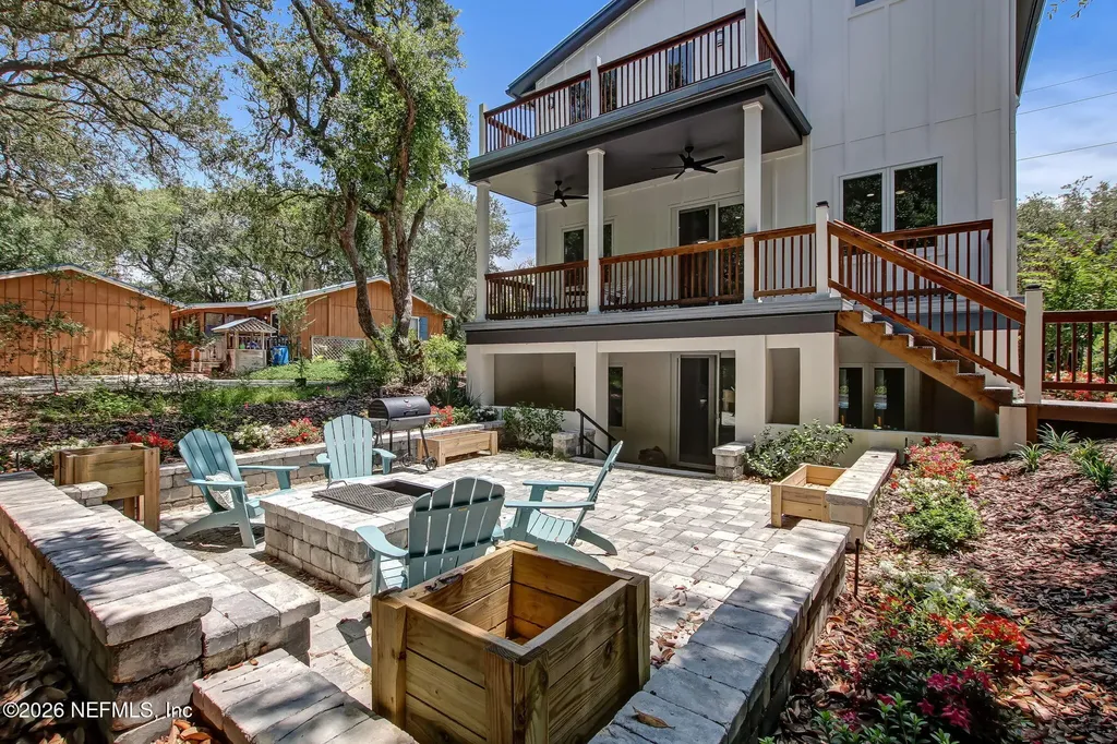 3635 1st Avenue Fernandina Beach FL 32034