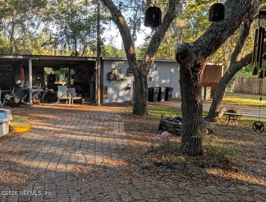 105 Illinois Drive Satsuma FL 32189